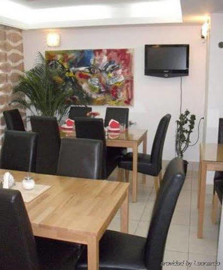 Hotel Irmak Сараево Екстериор снимка